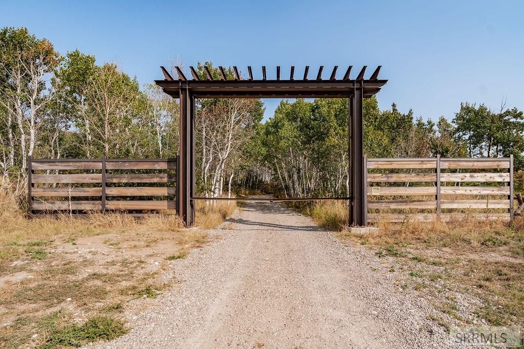 Image 63 of property listing at 10468 Rig Ranch Road, Rexburg, ID 83440