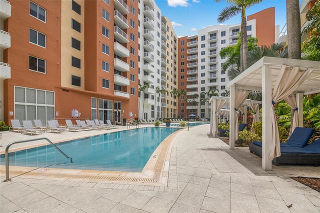 18800 NE 29th Avenue 704, Aventura, FL 33180