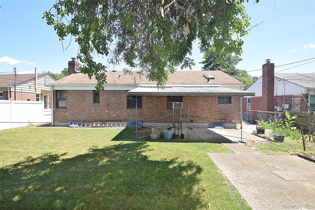 792 Bauer Street, Elmont, NY 11003