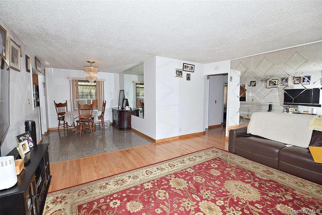 792 Bauer Street, Elmont, NY 11003