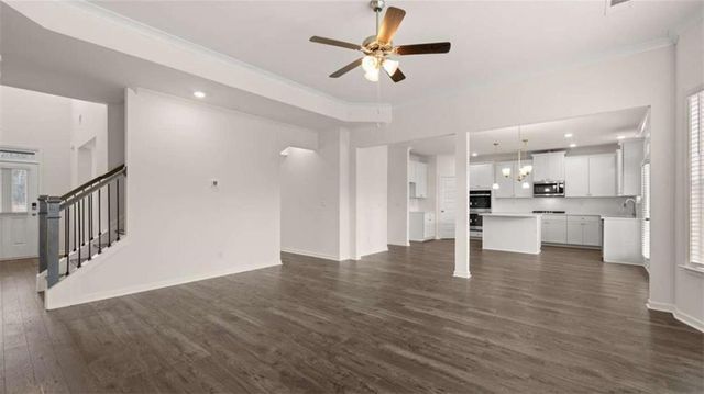 1912 Endress Circle Court, Hampton, GA 30228