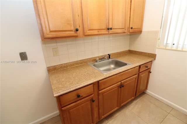 1708 N 16th Ave 2, Hollywood, FL 33020