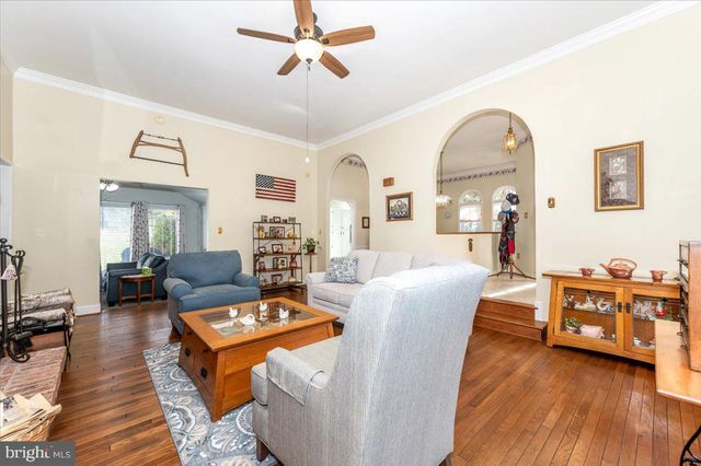 20102 TEAKWOOD DR, Hagerstown, MD 21742