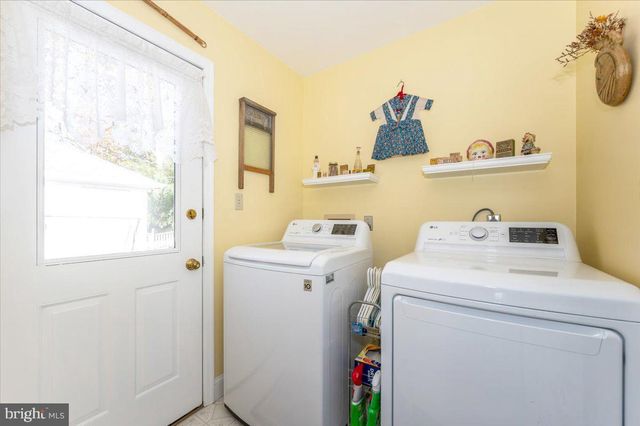 20102 TEAKWOOD DR, Hagerstown, MD 21742