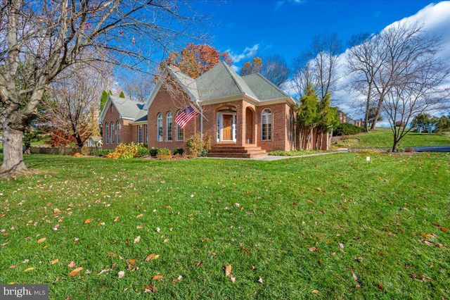 20102 TEAKWOOD DR, Hagerstown, MD 21742