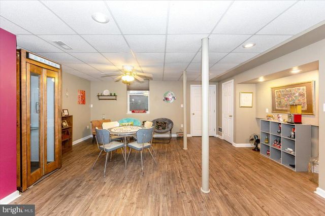 20102 TEAKWOOD DR, Hagerstown, MD 21742