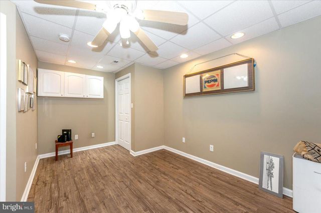 20102 TEAKWOOD DR, Hagerstown, MD 21742