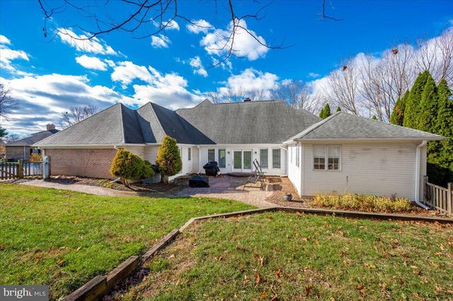 20102 TEAKWOOD DR, Hagerstown, MD 21742