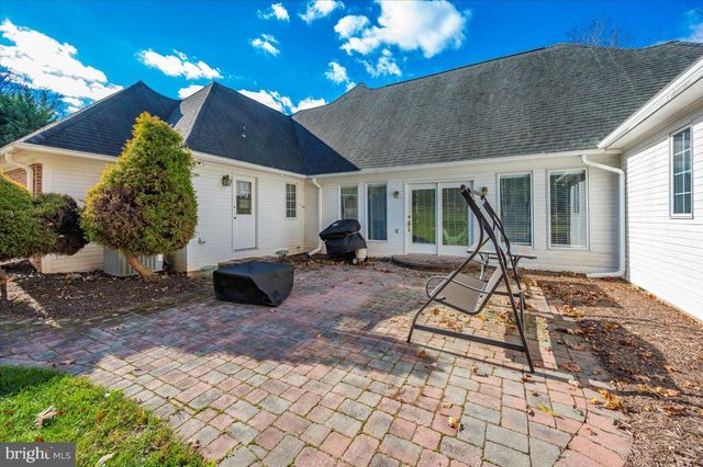 20102 TEAKWOOD DR, Hagerstown, MD 21742