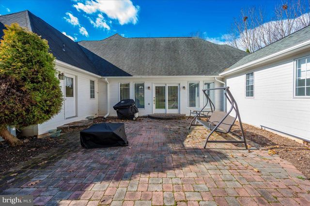 20102 TEAKWOOD DR, Hagerstown, MD 21742