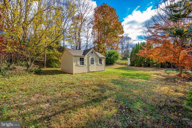 20102 TEAKWOOD DR, Hagerstown, MD 21742