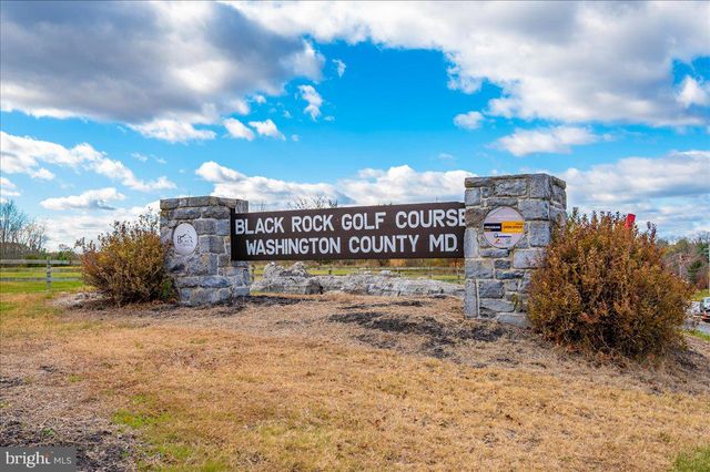 20102 TEAKWOOD DR, Hagerstown, MD 21742