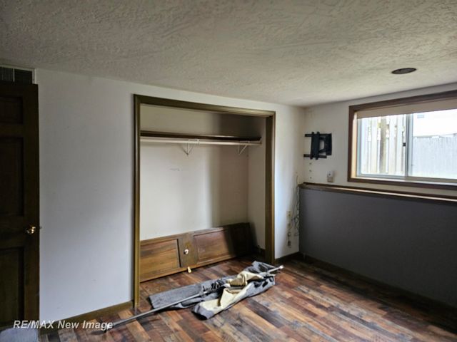 4814 Schneider Street, Saginaw, MI 48638
