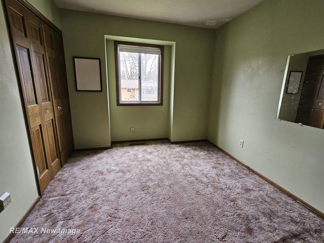 4814 Schneider Street, Saginaw, MI 48638