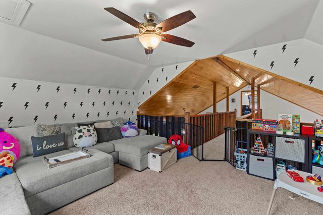255 Corrine PL, Waskom, TX 75692