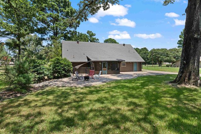 255 Corrine PL, Waskom, TX 75692