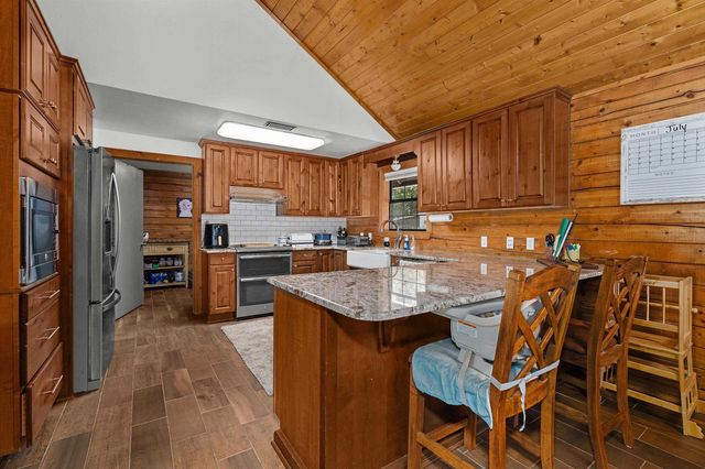 255 Corrine PL, Waskom, TX 75692