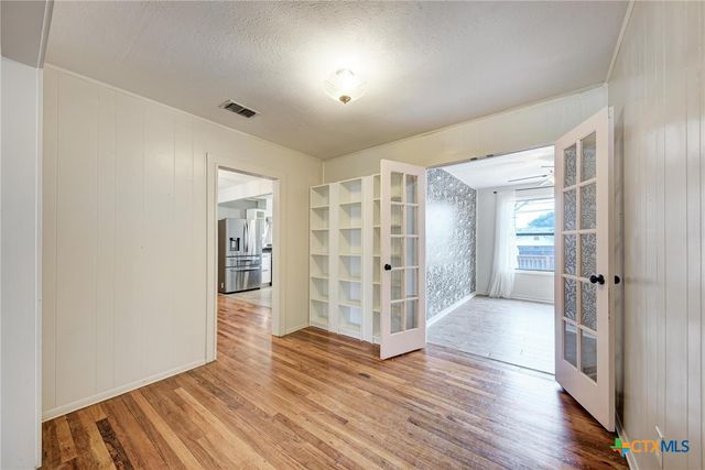 501 N Ridge Street, Lampasas, TX 76550