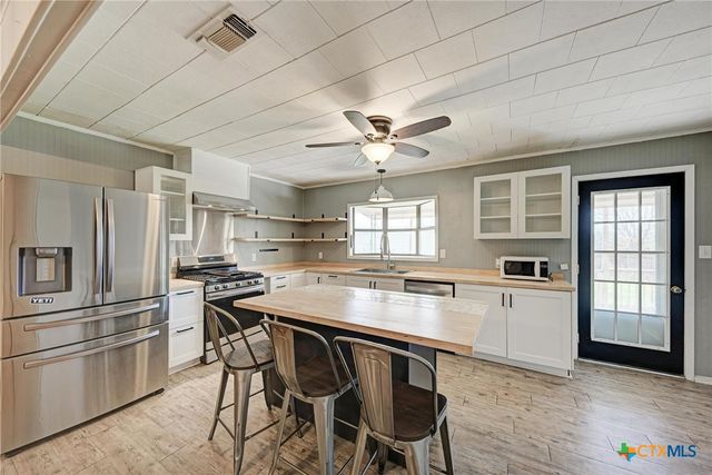 501 N Ridge Street, Lampasas, TX 76550