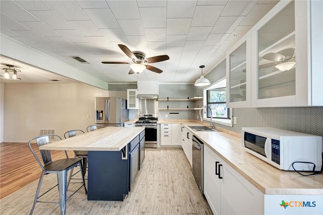 501 N Ridge Street, Lampasas, TX 76550