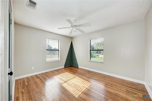 501 N Ridge Street, Lampasas, TX 76550