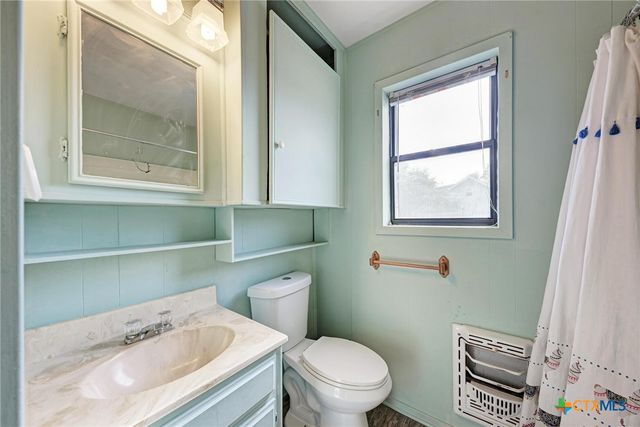 501 N Ridge Street, Lampasas, TX 76550