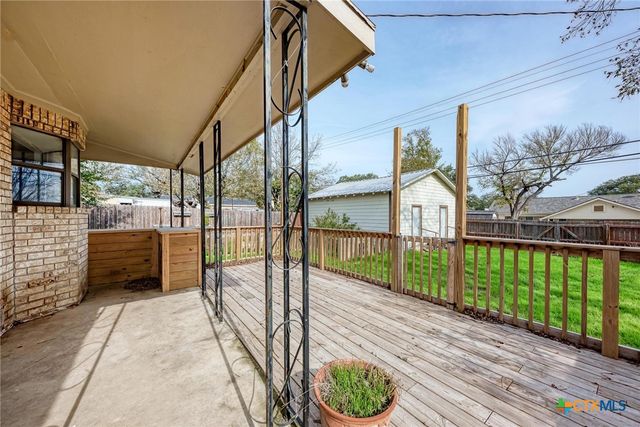 501 N Ridge Street, Lampasas, TX 76550
