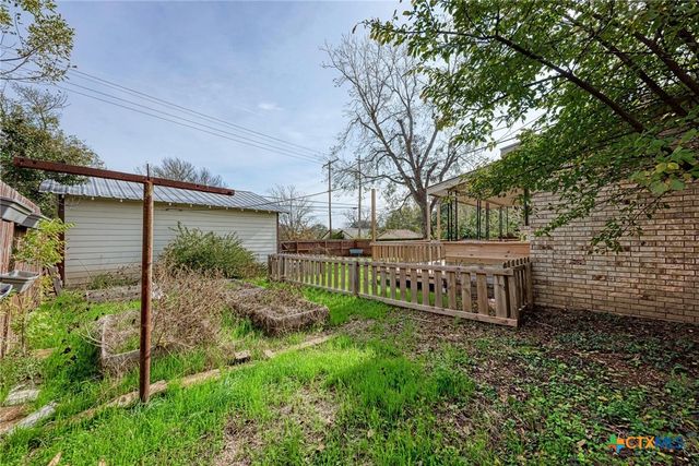 501 N Ridge Street, Lampasas, TX 76550