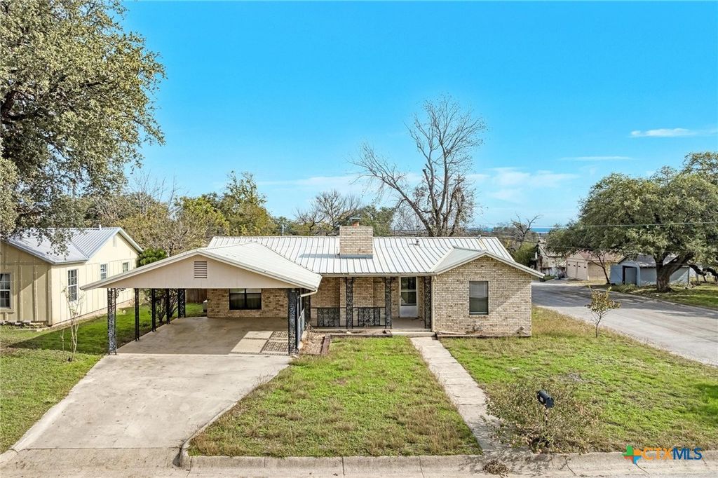501 N Ridge Street, Lampasas, TX 76550
