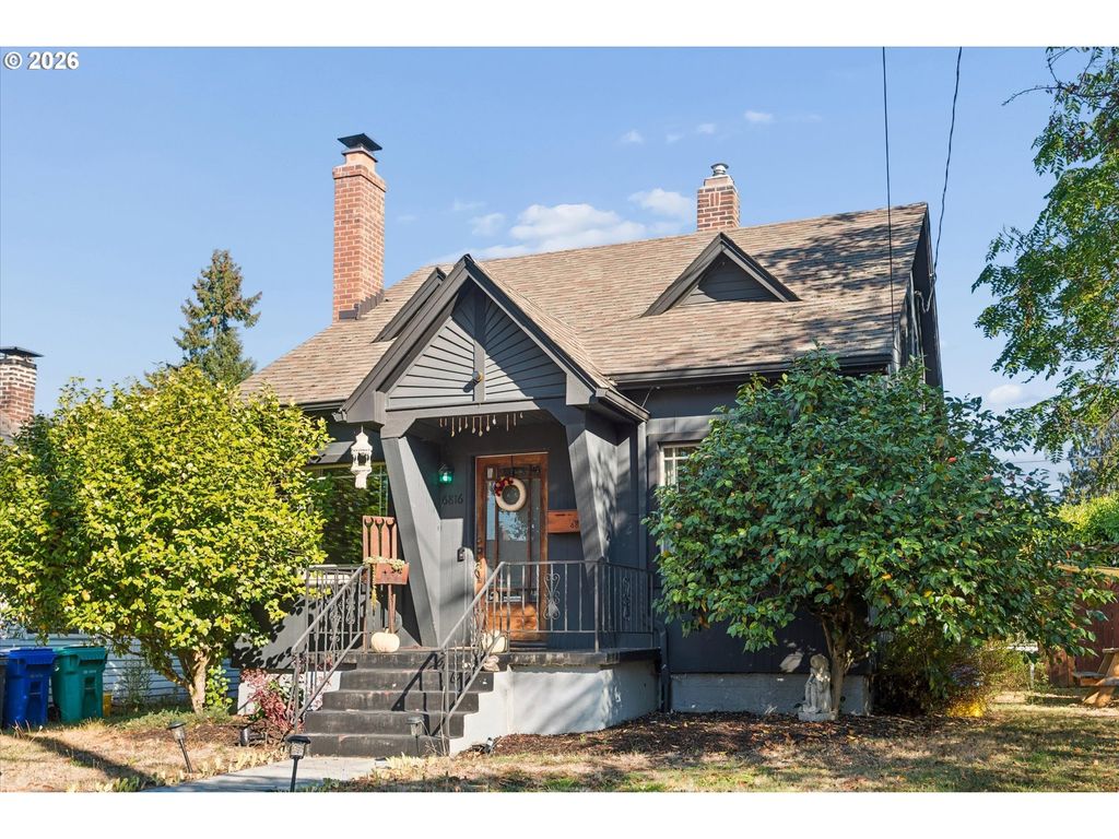 6816 N MARYLAND Ave, Portland, OR 97217