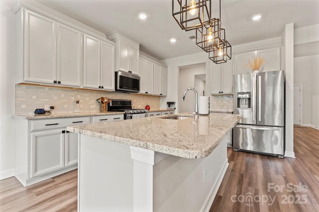 12536 Stoneybrook Parkway, Huntersville, NC 28078
