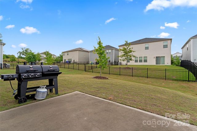 12536 Stoneybrook Parkway, Huntersville, NC 28078