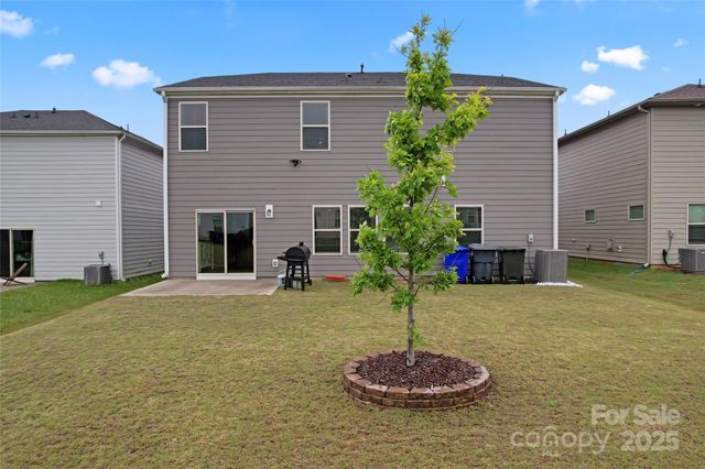 12536 Stoneybrook Parkway, Huntersville, NC 28078