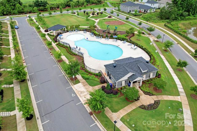 12536 Stoneybrook Parkway, Huntersville, NC 28078