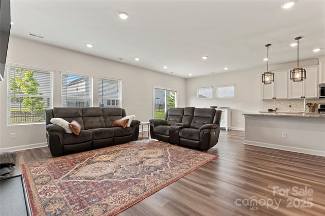 12536 Stoneybrook Parkway, Huntersville, NC 28078