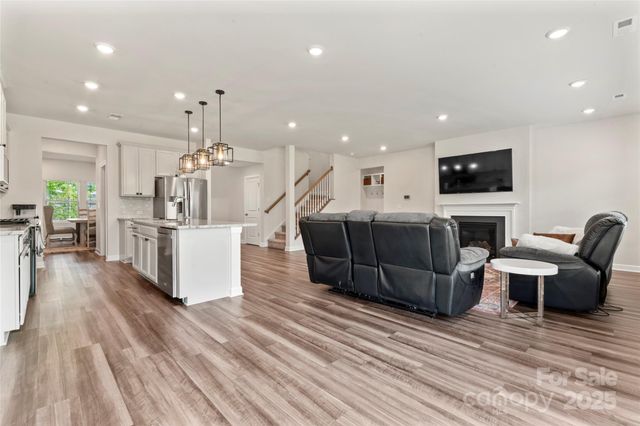 12536 Stoneybrook Parkway, Huntersville, NC 28078