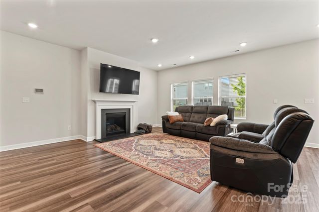 12536 Stoneybrook Parkway, Huntersville, NC 28078