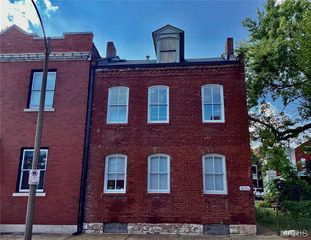 2025 S 11th Street B, St Louis, MO 63104