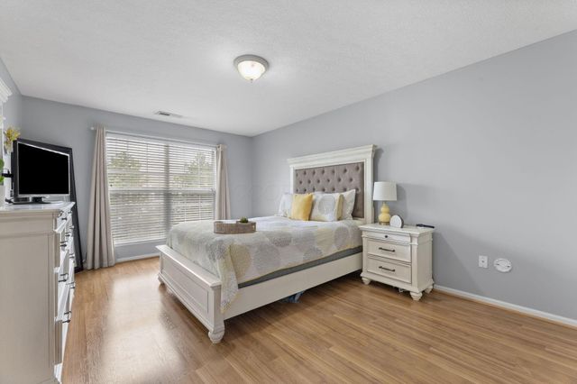 4963 Ivyvine Boulevard, Dublin, OH 43016