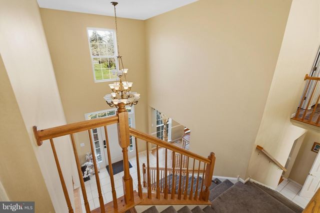 27 DONOVAN RD, Pennington, NJ 08534