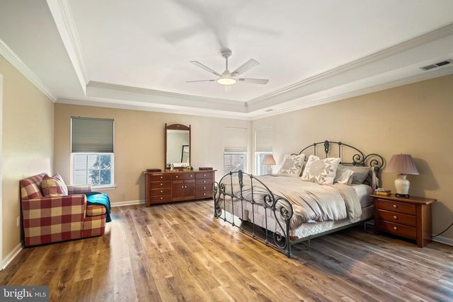 27 DONOVAN RD, Pennington, NJ 08534