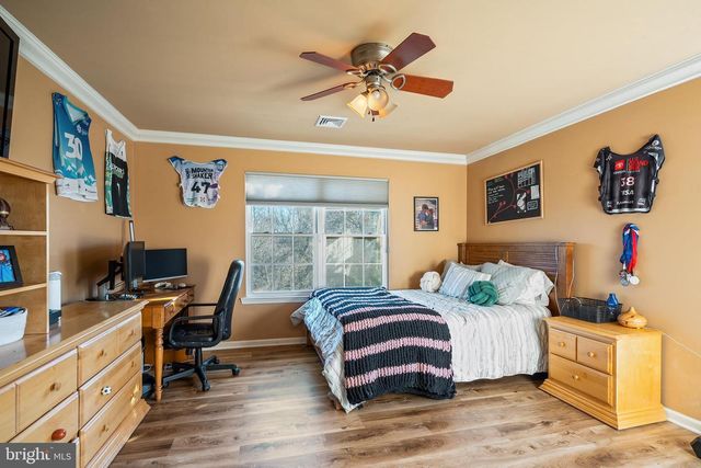 27 DONOVAN RD, Pennington, NJ 08534