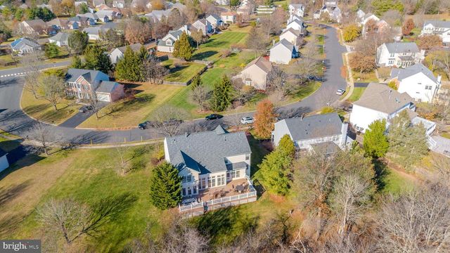 27 DONOVAN RD, Pennington, NJ 08534