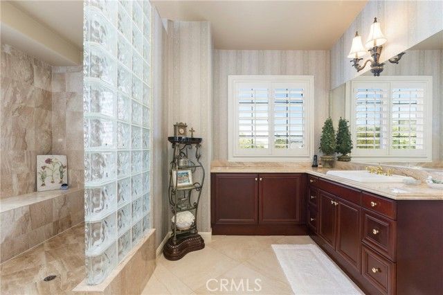 4 Bordeaux, Laguna Hills, CA 92679