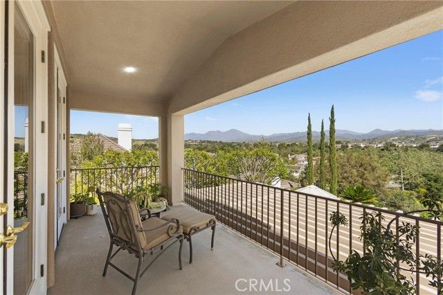 4 Bordeaux, Laguna Hills, CA 92679