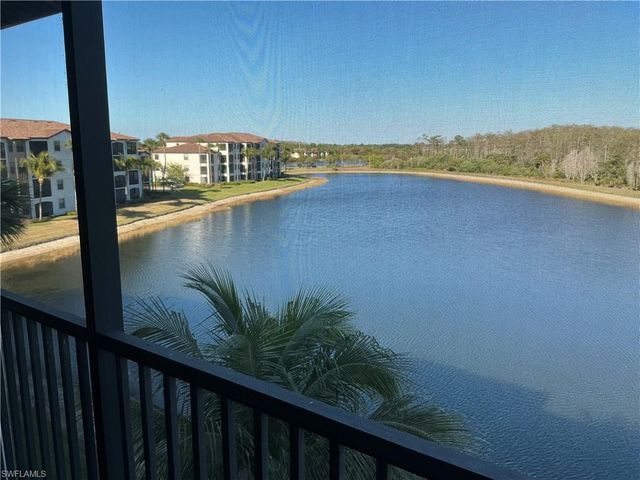 9566 Trevi CT 4945, Naples, FL 34113