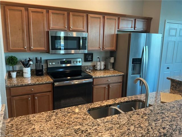 9566 Trevi CT 4945, Naples, FL 34113