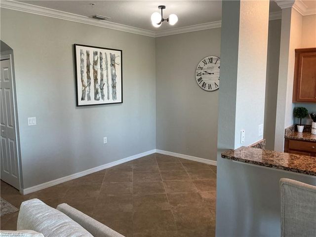 9566 Trevi CT 4945, Naples, FL 34113