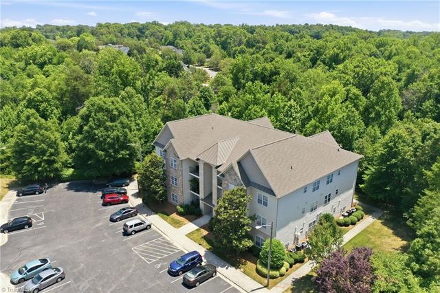 3610 Spanish Peak Drive 1B, High Point, NC 27265