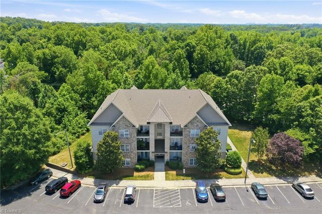 3610 Spanish Peak Drive 1B, High Point, NC 27265